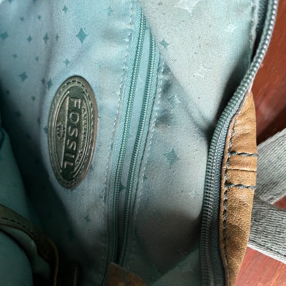Fossil distressed leather purse greens 5 pockets - Picture 7 of 8